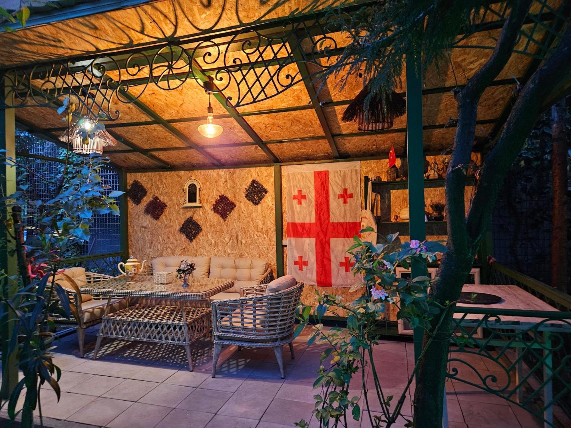 Batumi Wonderland Guest House Exterior foto